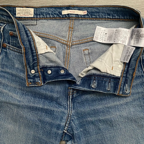Levi’s wedgie vintage shorts size 26 - Picture 2 of 5